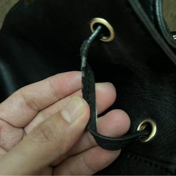 Calvin Klein Women's Black Leather Drawstring Bucket Bag - Picture 6 of 7